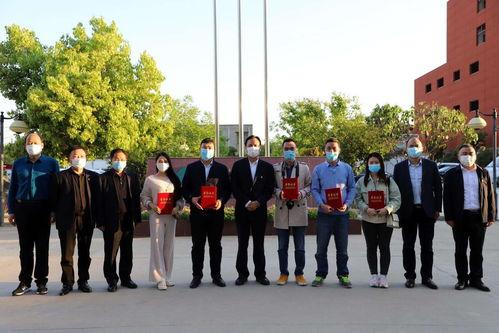 新闻媒体爆料企业与职工,职工权益与企业利益冲突引发热议”